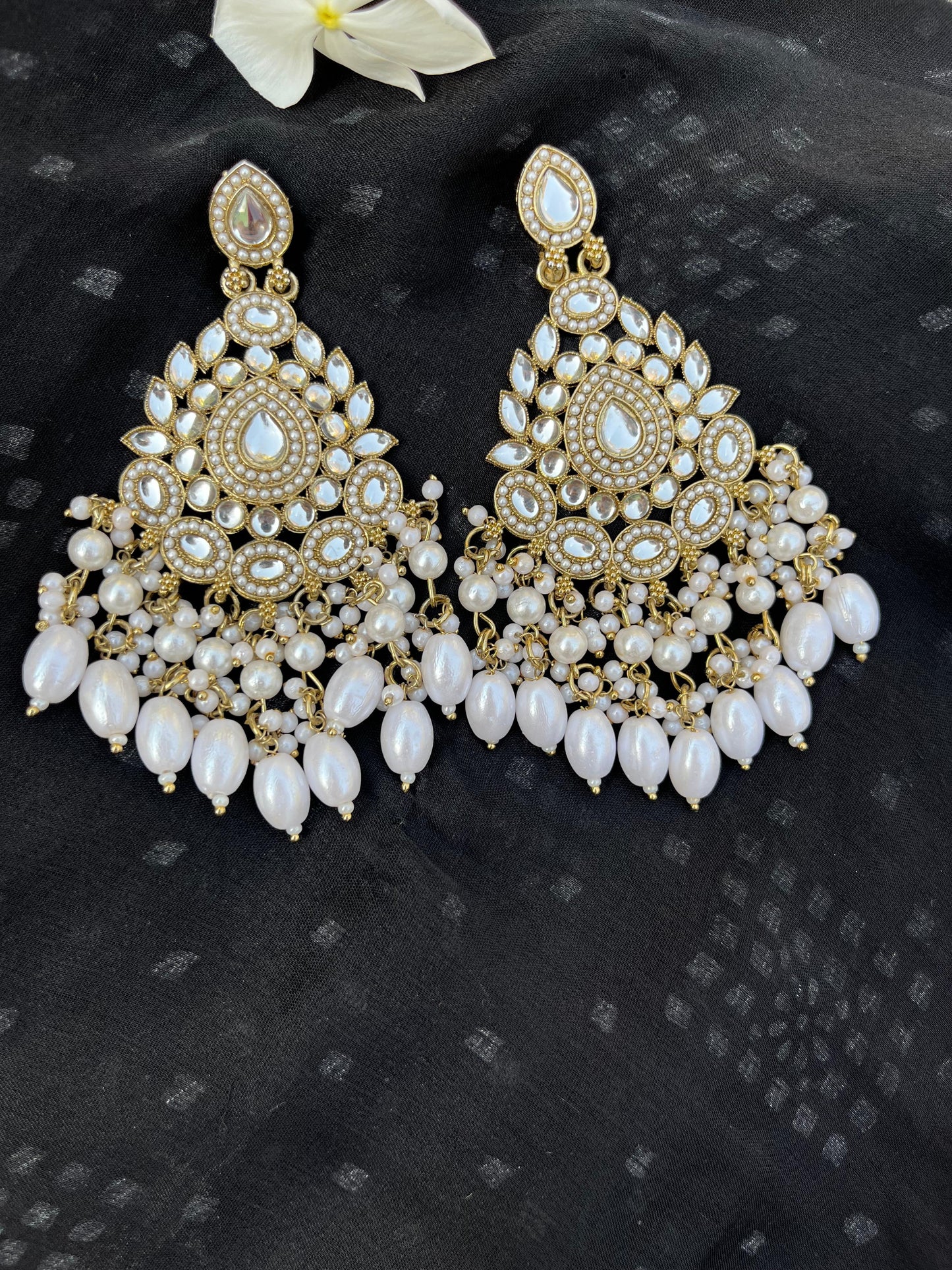 Royal Pearl Kundan Chandbaali