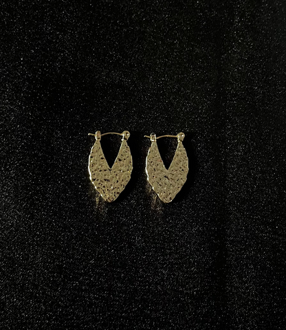 Sunehri Leaf Hoops