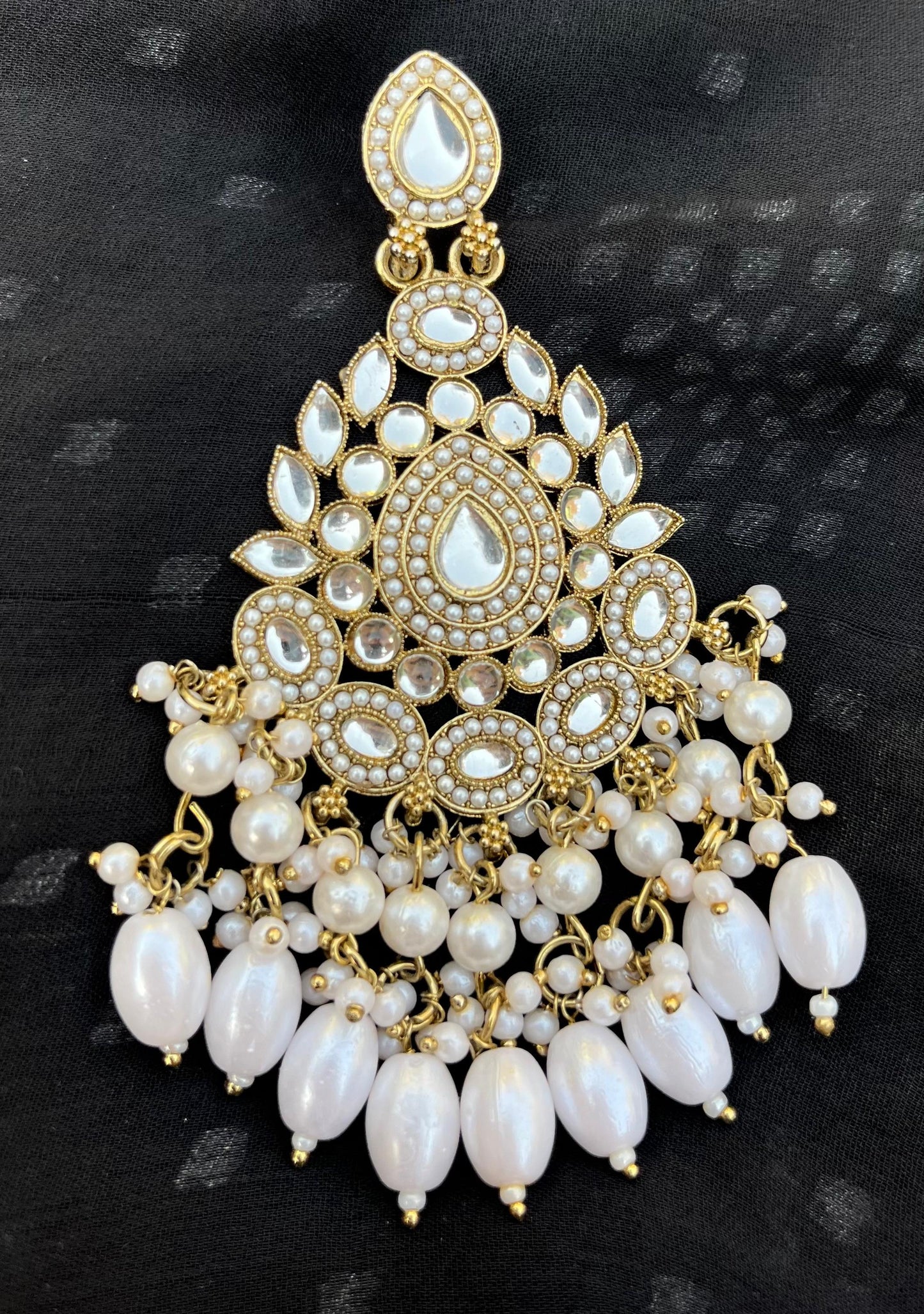 Royal Pearl Kundan Chandbaali
